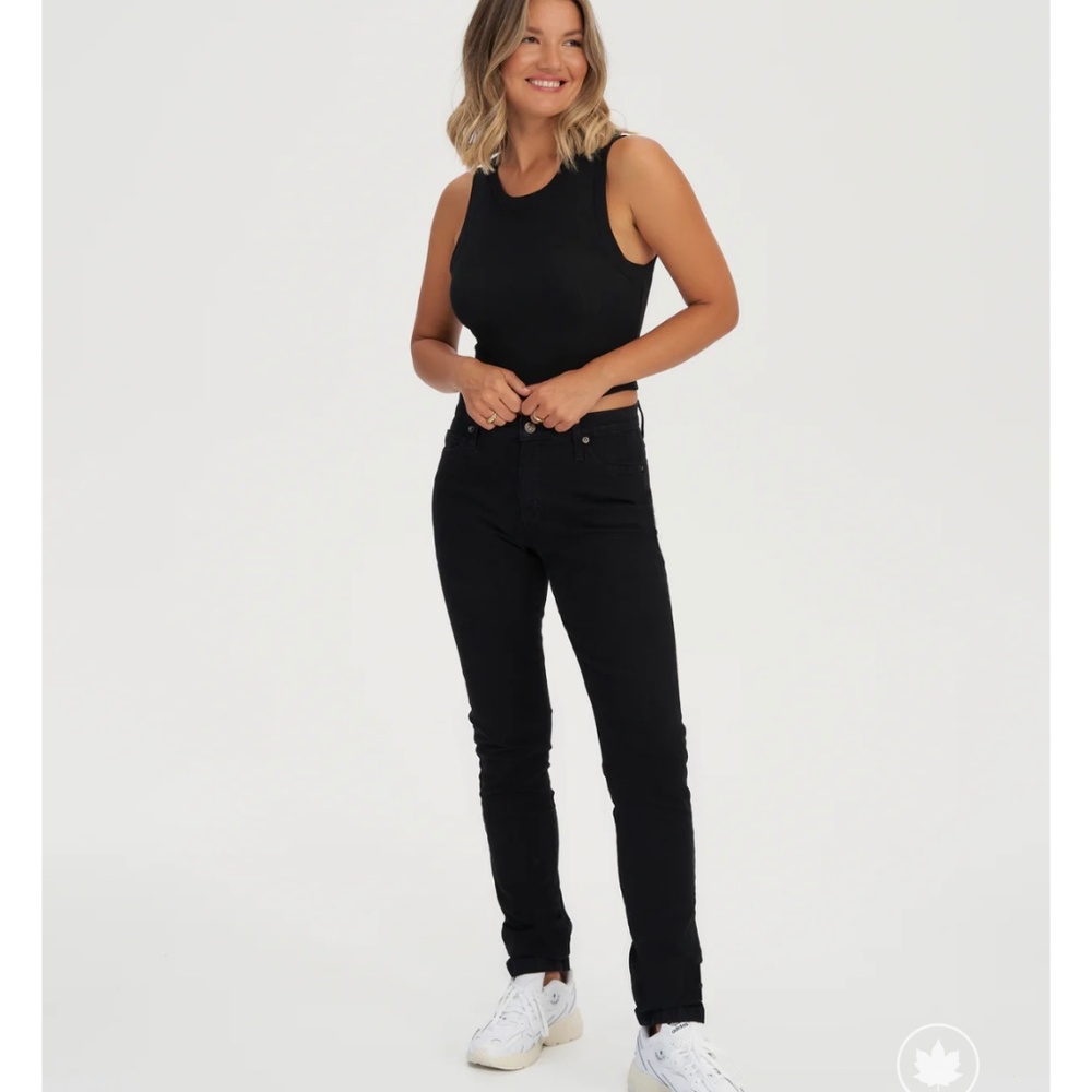 Yoga Jeans - NWT - Skinny - Black - 27” waist - 33” inseam